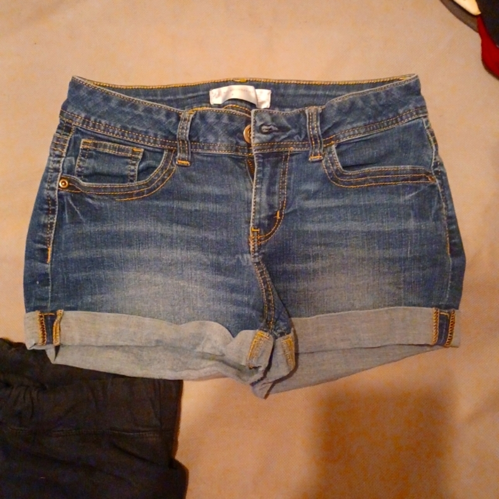 Size 9 shorts